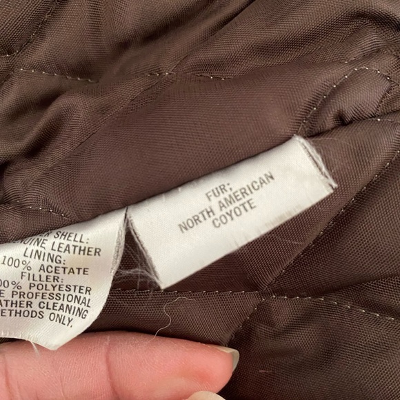 Gorgeous Kemosabe Lone Pine Olive Green Suede Coat with removable fur hood. - Picture 11 of 16